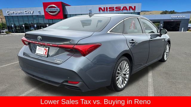 Used 2019 Toyota Avalon XLE image 3