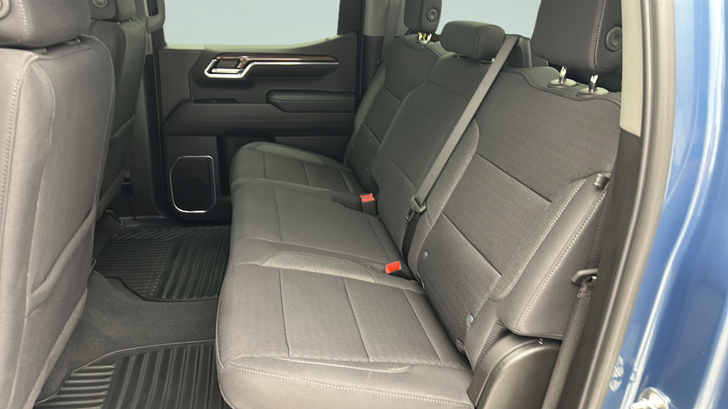Used 2024 Chevrolet Silverado 1500 LT AWD/4WD image 11