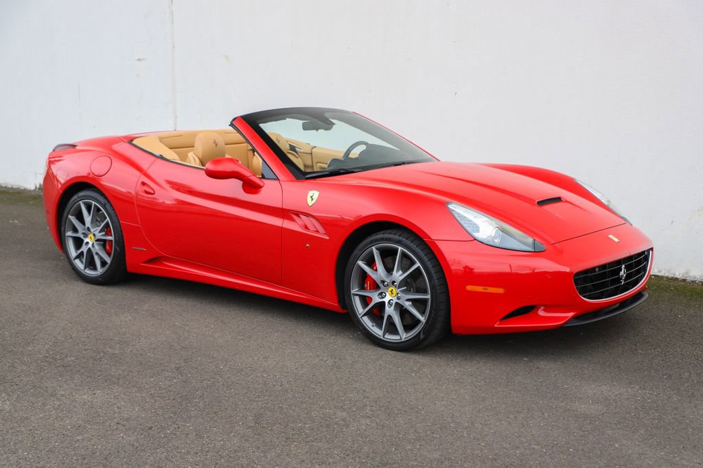 Used 2010 Ferrari California image 1