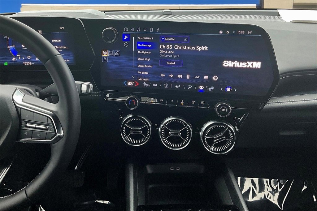 Used 2024 Chevrolet Blazer EV LT image 9