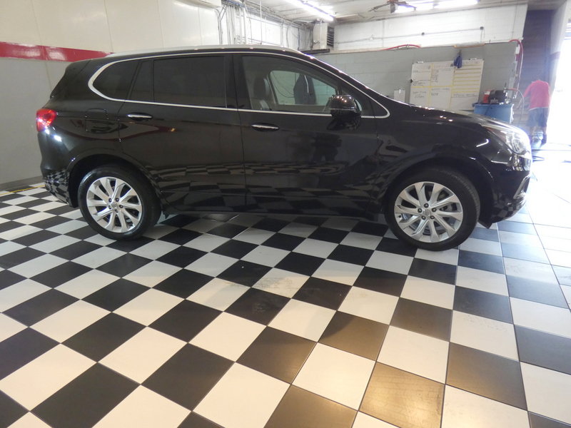 Used 2018 Buick Envision Premium AWD/4WD image 4