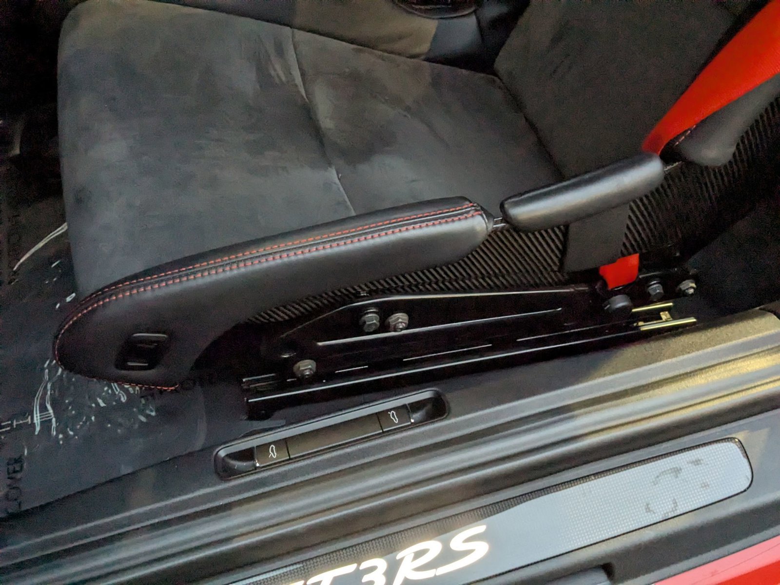 Used 2016 Porsche 911 GT3 RS image 28