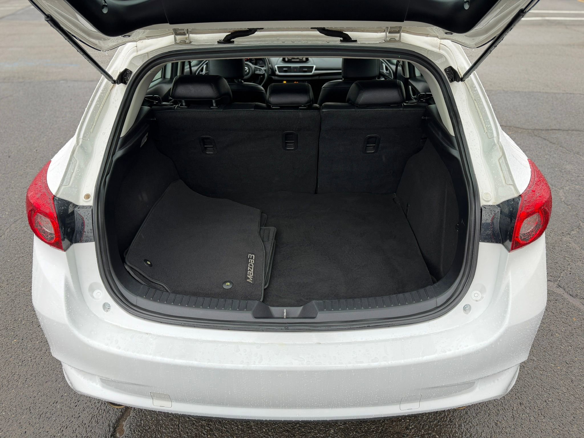Used 2018 MAZDA MAZDA3 Grand Touring FWD image 14