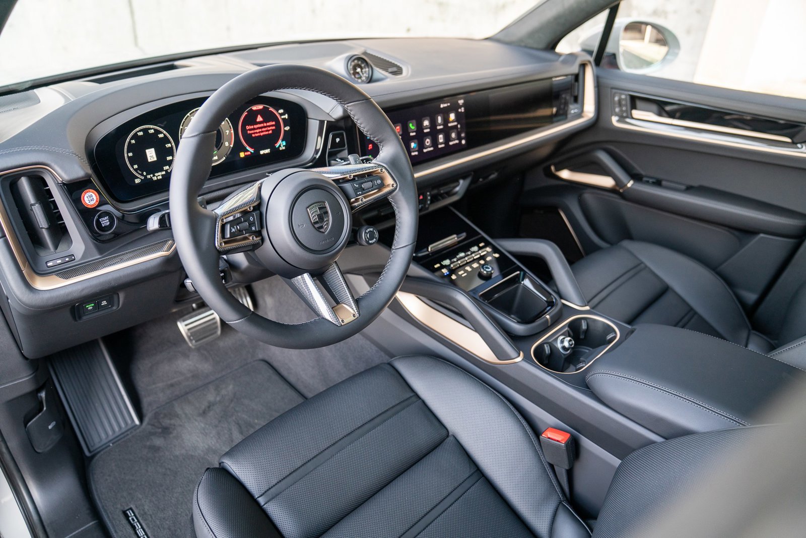 New 2025 Porsche Cayenne Turbo image 4