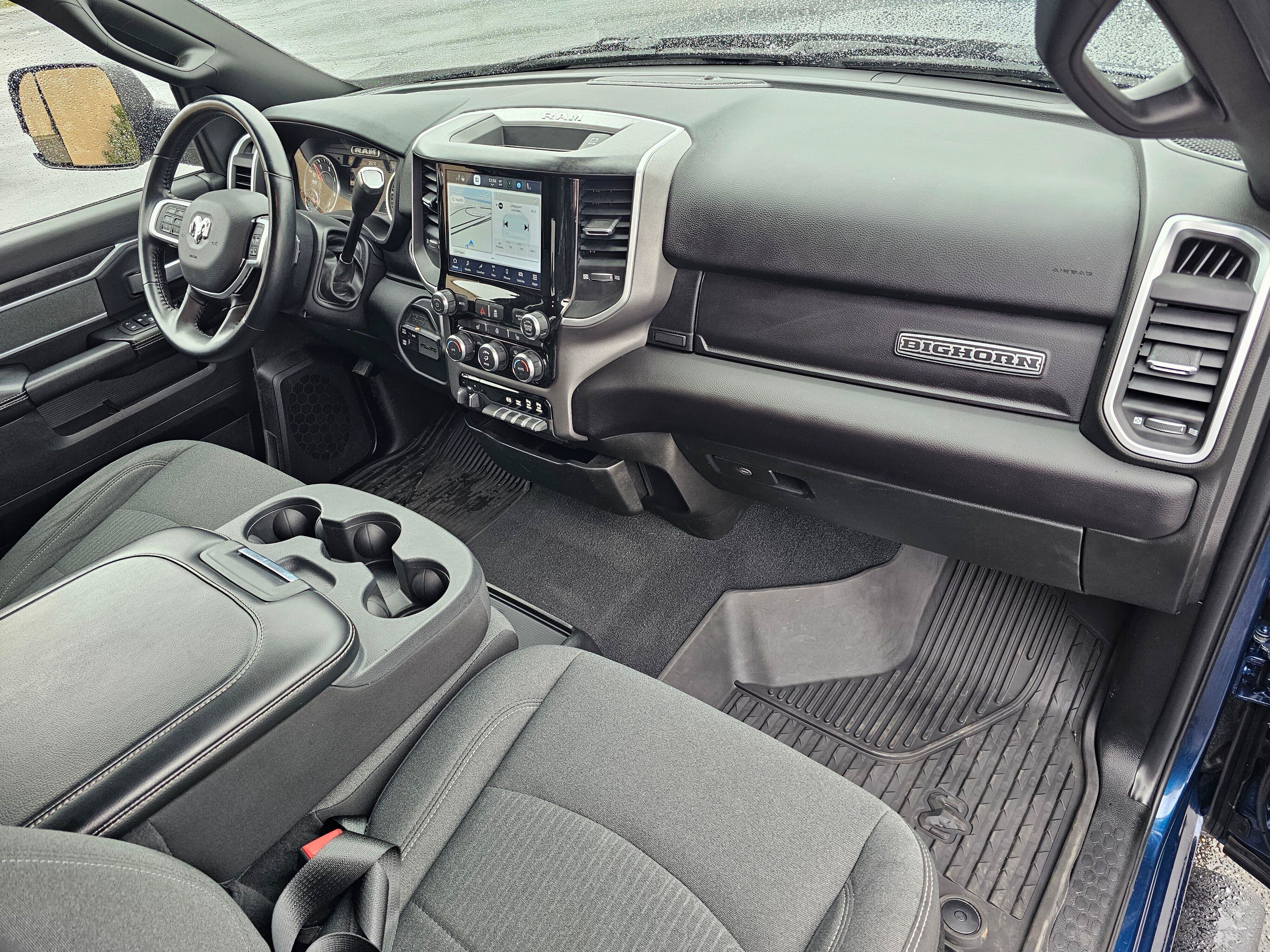 Used 2022 RAM 3500 Big Horn w/ Night Edition AWD/4WD image 16