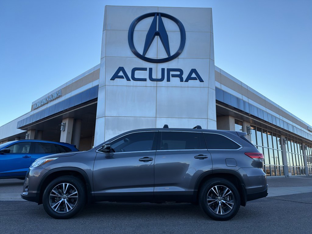 Used 2019 Toyota Highlander Plus image 2