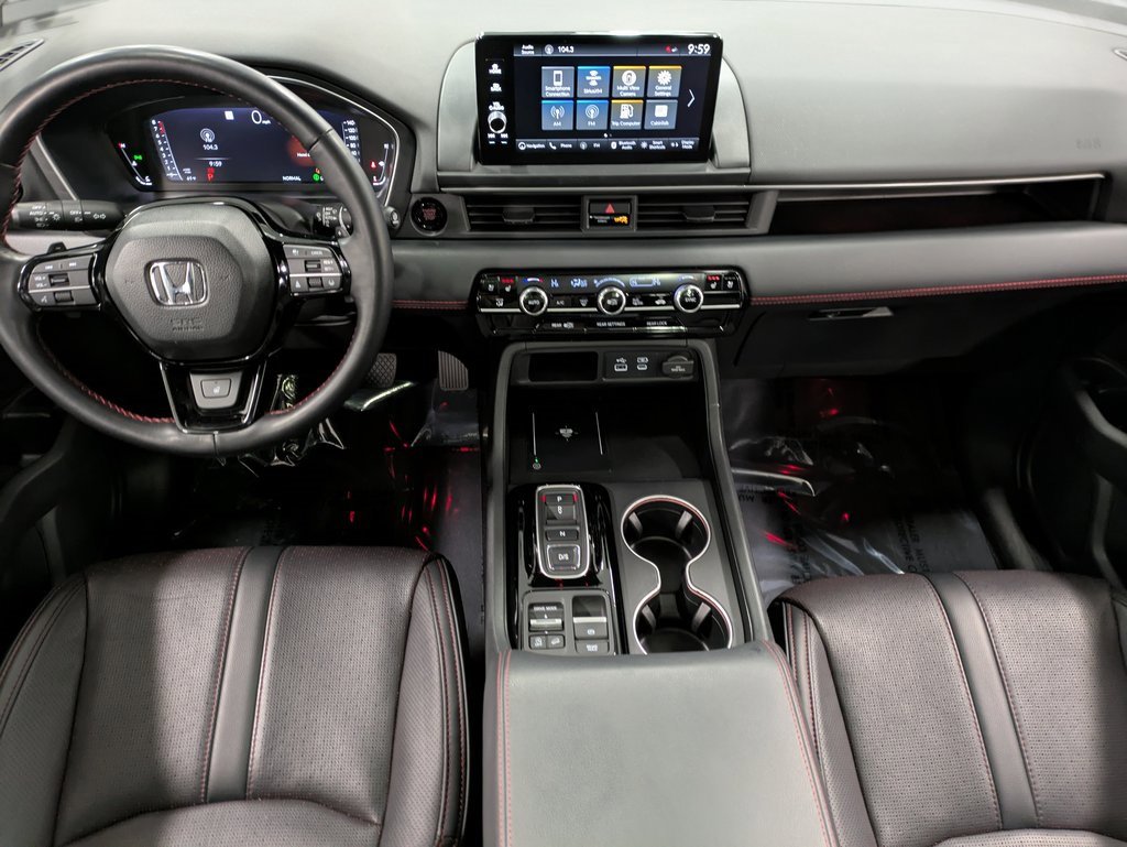 Used 2025 Honda Pilot Black Edition image 23