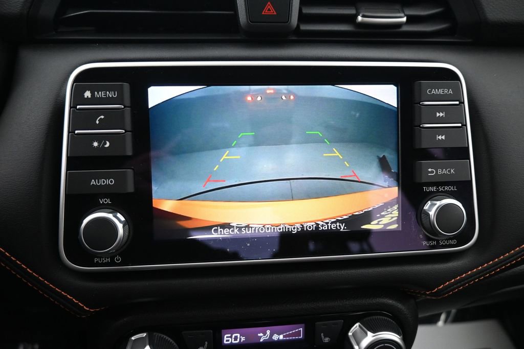 Used 2022 Nissan Versa SR w/ Convenience Package image 10