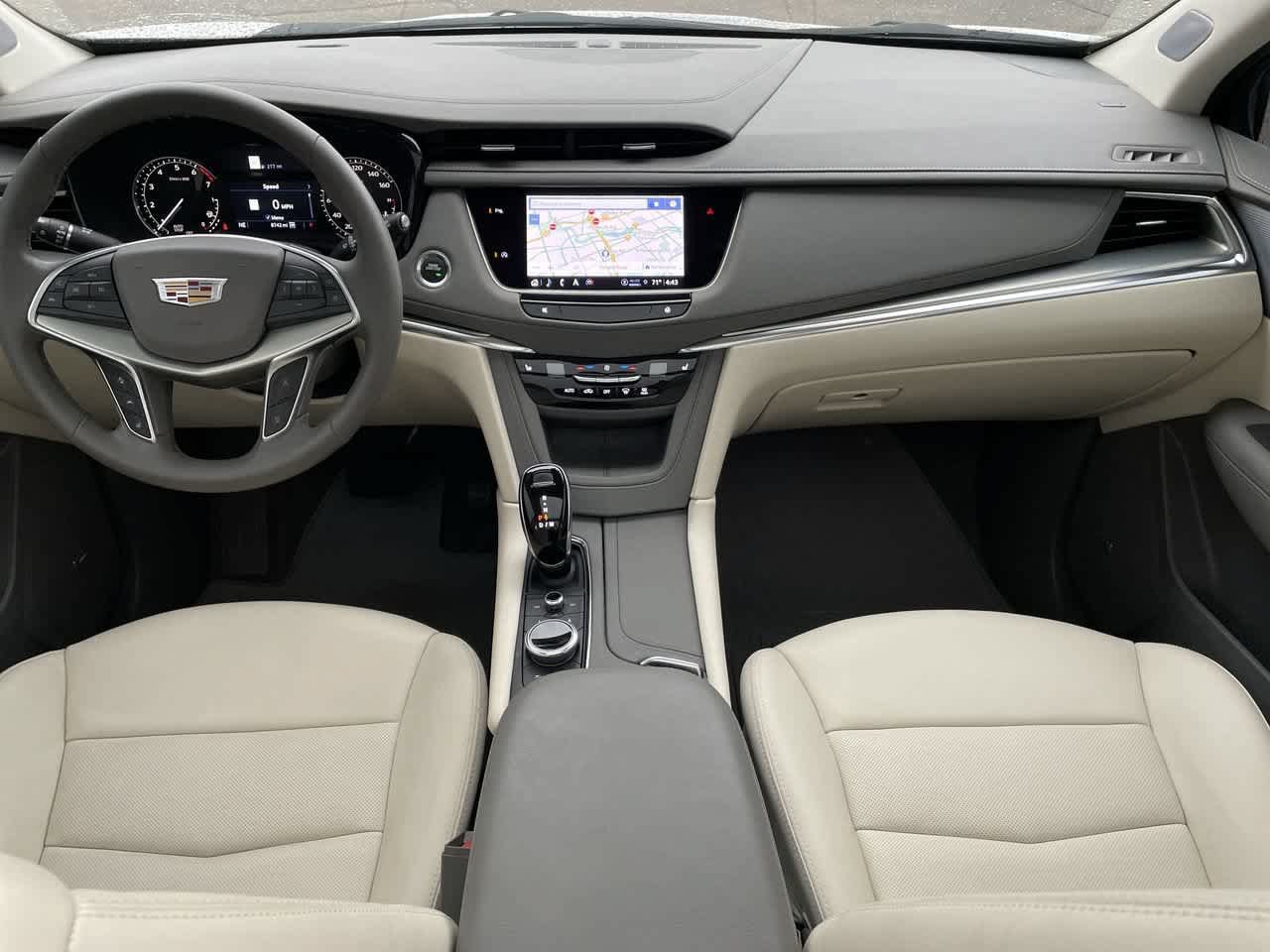 Certified 2025 Cadillac XT5 Premium Luxury AWD/4WD image 25