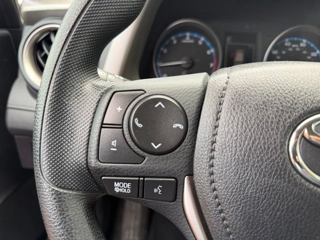 Used 2017 Toyota RAV4 LE w/ Carpet Mat Package AWD/4WD image 15