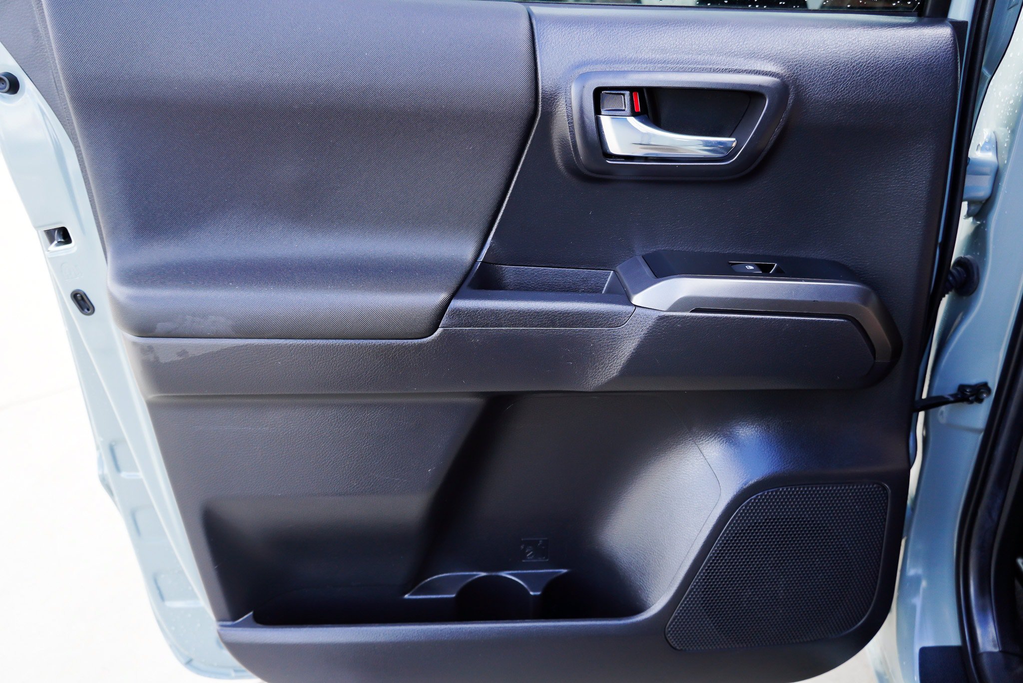 Certified 2022 Toyota Tacoma TRD Off-Road AWD/4WD image 22