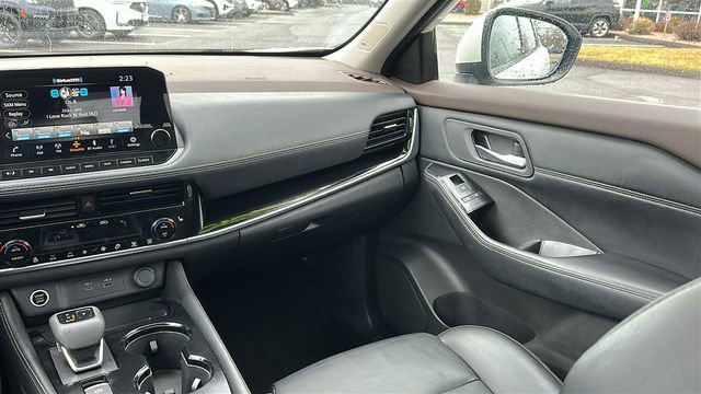 Certified 2023 Nissan Rogue SL w/ SL Premium Package image 25