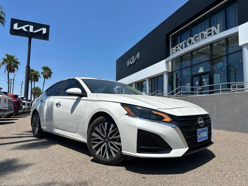 Used 2024 Nissan Altima 2.5 SV w/ SV Premium Package FWD video 1