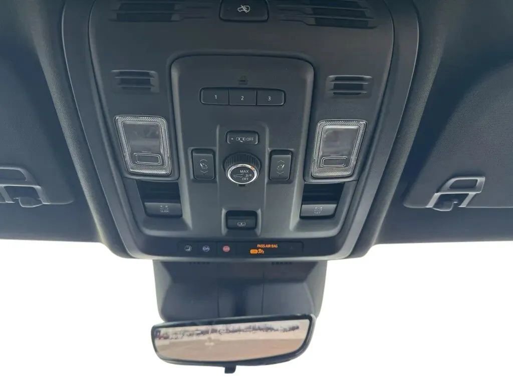 Used 2021 Cadillac Escalade Premium Luxury w/ Driver Assist Tech Package image 35