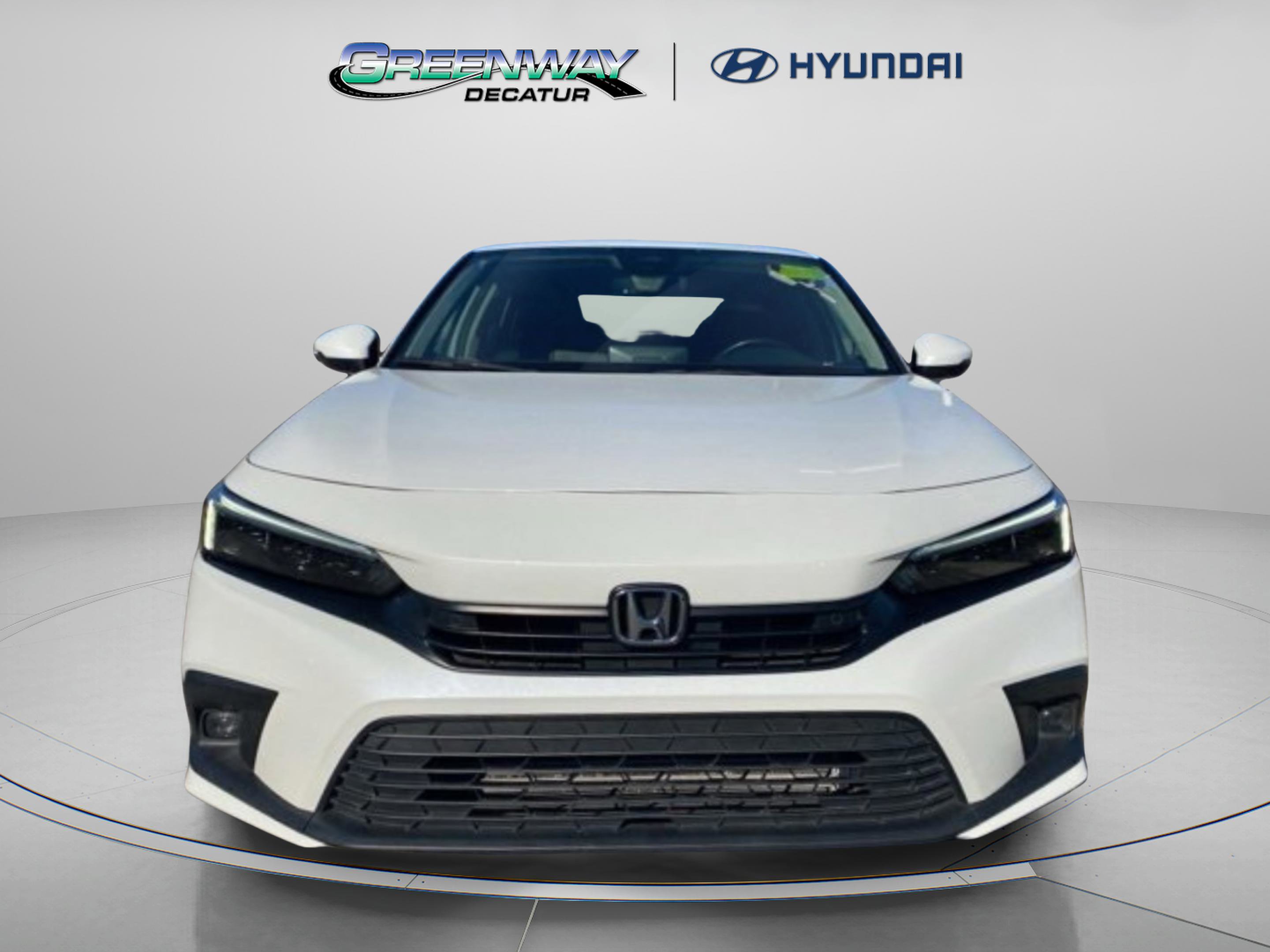 Used 2023 Honda Civic Touring image 2