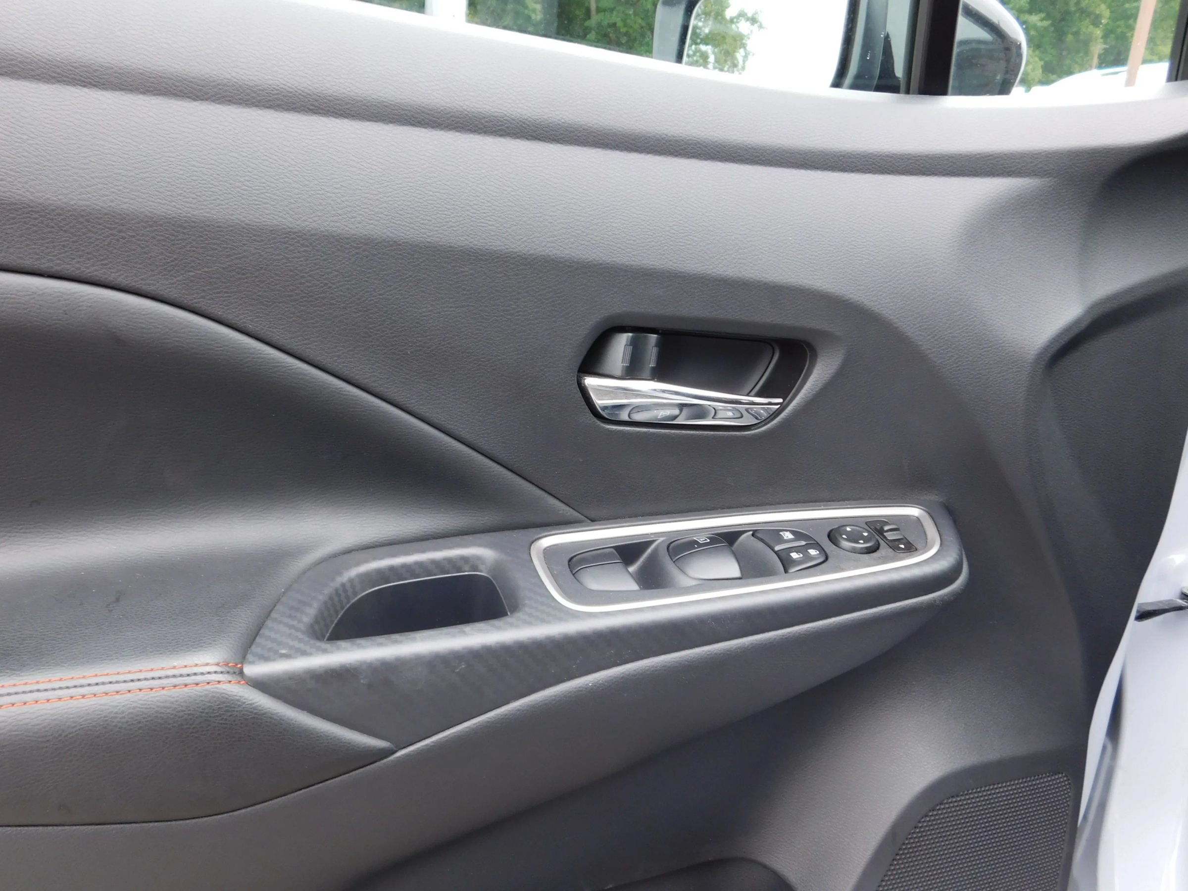 Used 2025 Nissan Versa SR w/ Trunk Package FWD image 14