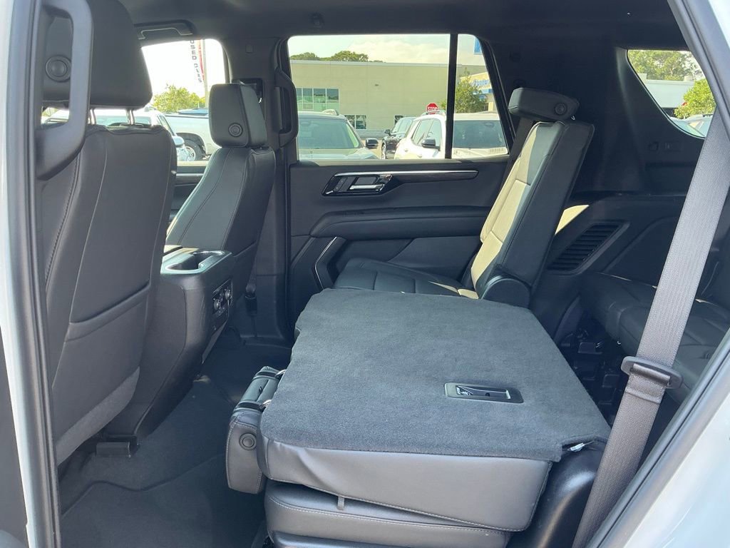 Used 2025 Chevrolet Tahoe LT image 30