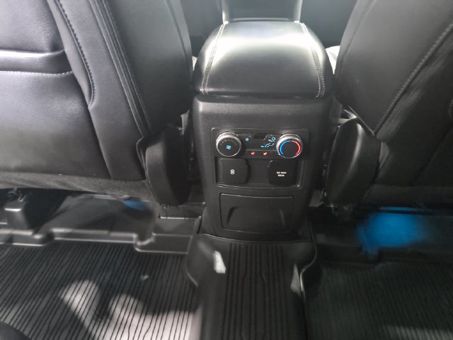 Used 2022 Ford Explorer Limited w/ Equipment Group 301A AWD/4WD image 16