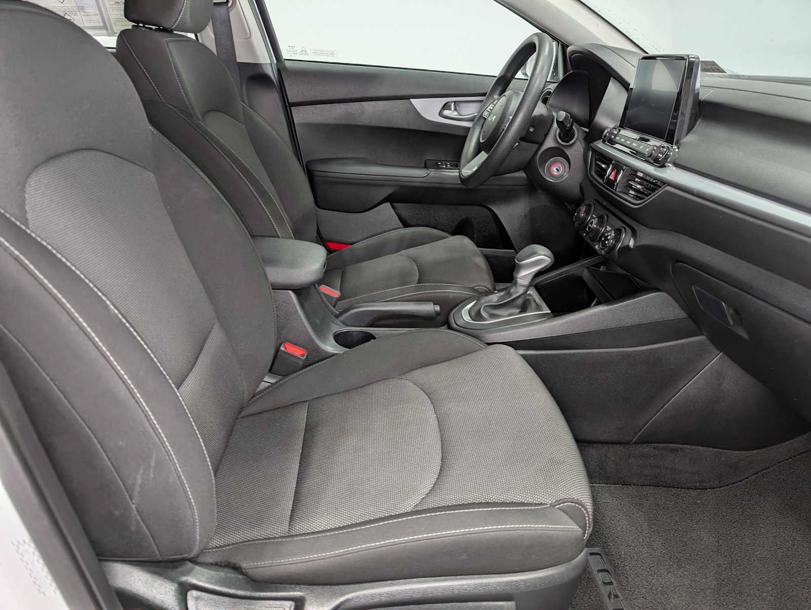 Used 2024 Kia Forte LXS w/ LXS Technology Package FWD image 37