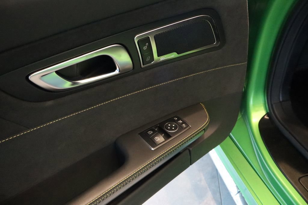 Used 2020 Mercedes-Benz AMG GT R image 18