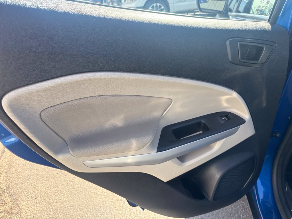 Used 2020 Ford EcoSport S AWD/4WD image 31