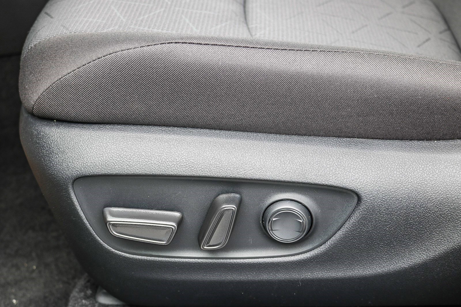 New 2025 Toyota RAV4 XLE image 23