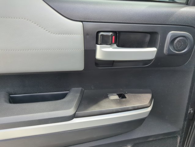 Used 2017 Toyota Tundra Limited w/ Limited Premium Package image 23