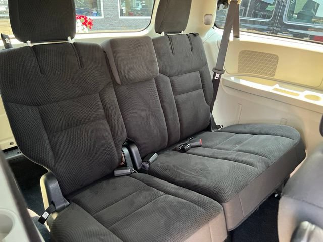 Certified 2018 Dodge Grand Caravan SE FWD image 12