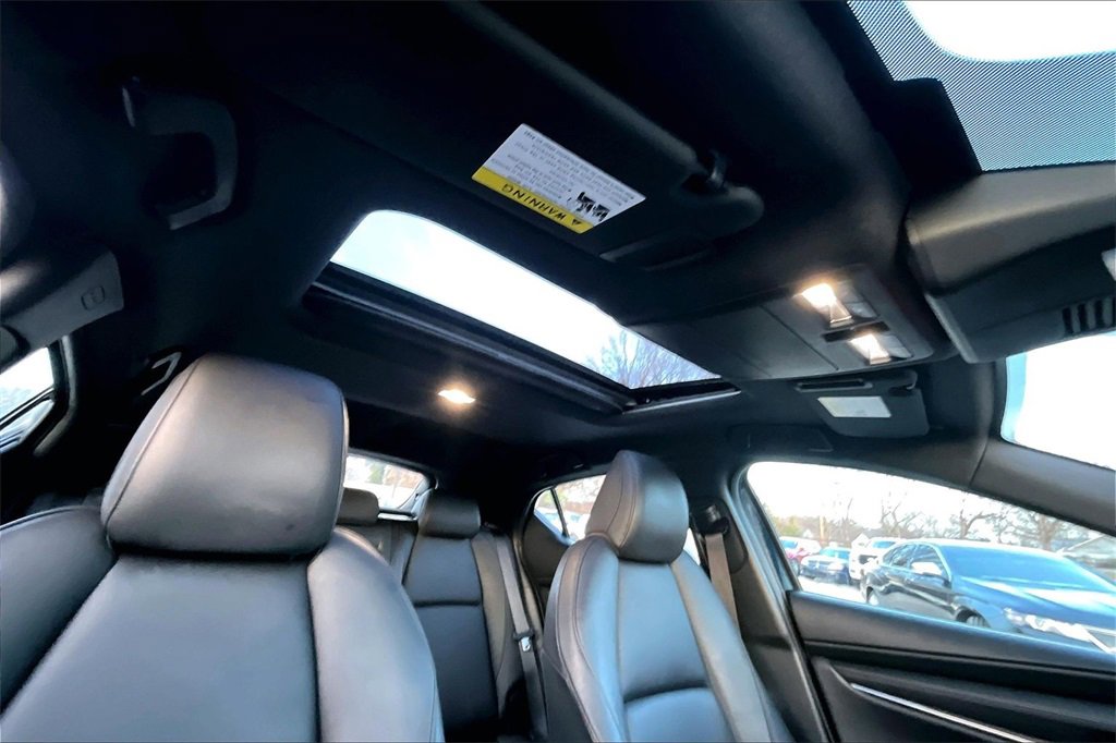 Used 2023 MAZDA MAZDA3 s image 21