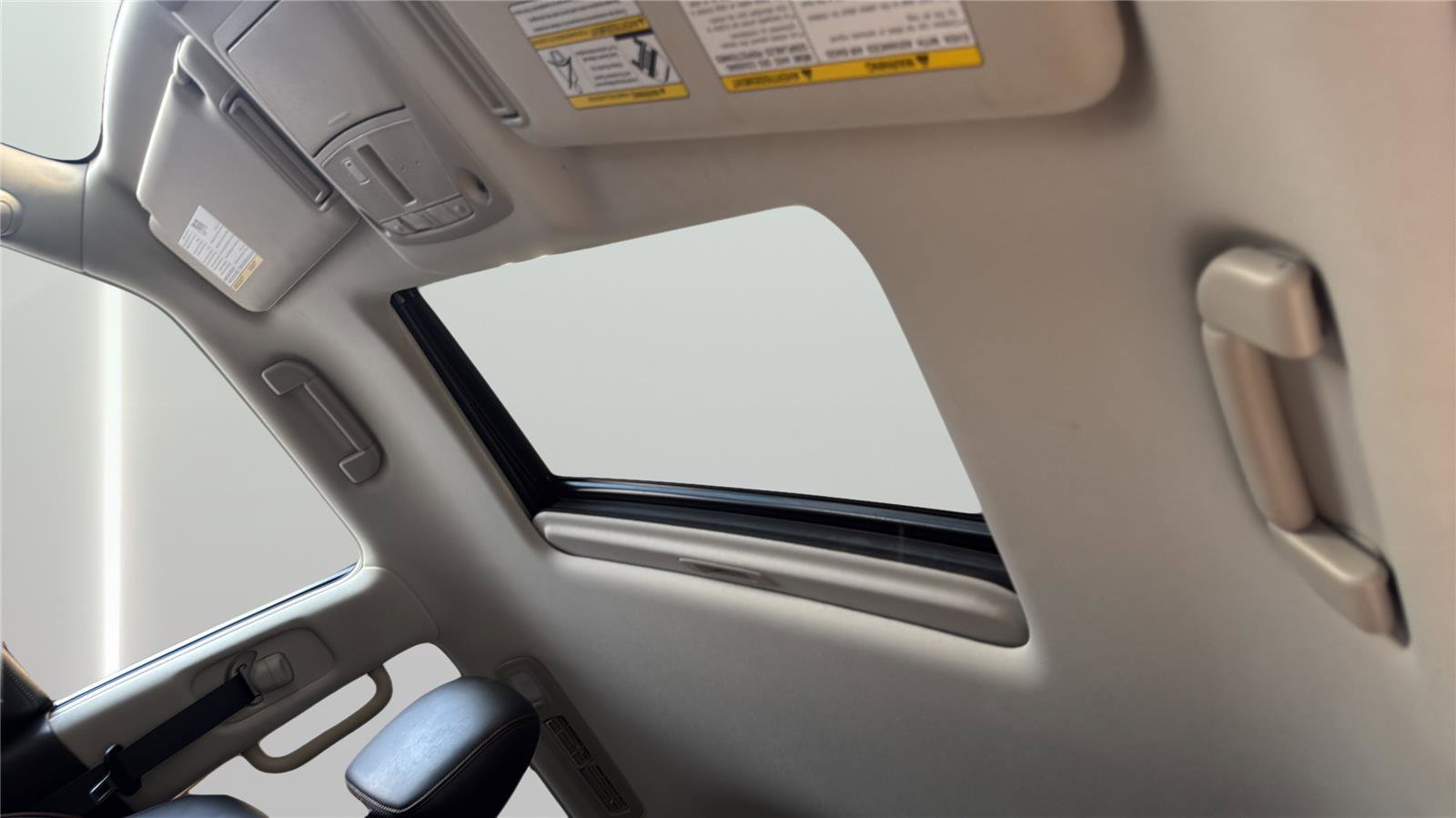 Used 2019 Nissan Armada SL w/ Premium Package image 16