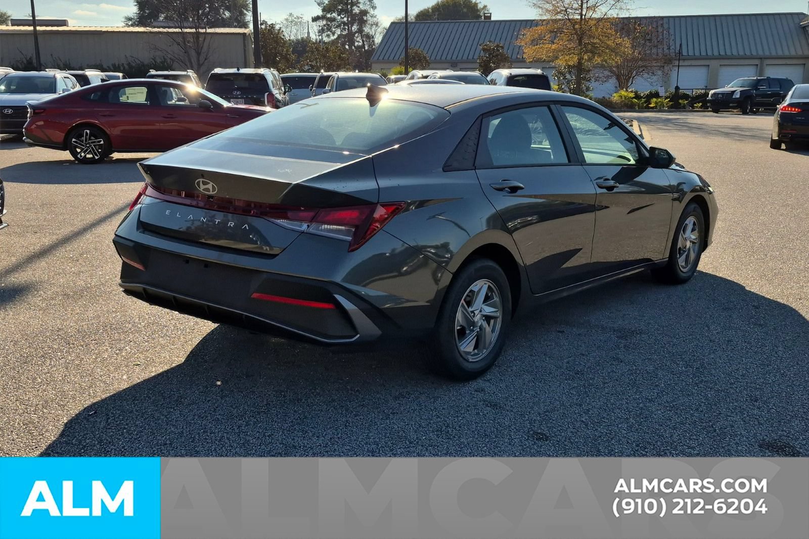 Certified 2026 Hyundai Elantra SE w/ Cargo Package FWD image 5