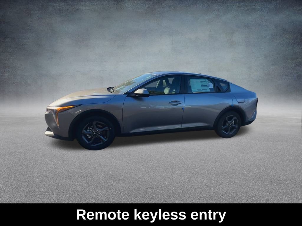 Used 2025 Kia K4 FWD image 11