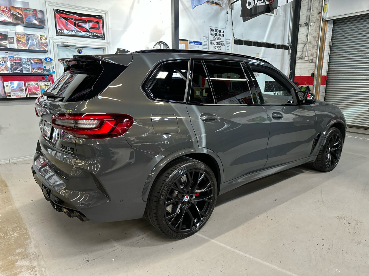 Used 2023 BMW X5 M Competition w/ Competition Package image 5