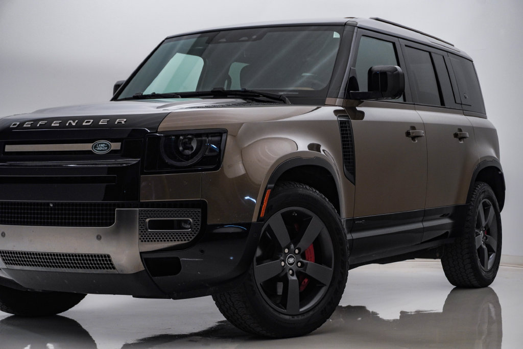 Used 2021 Land Rover Defender 110 X AWD/4WD image 2