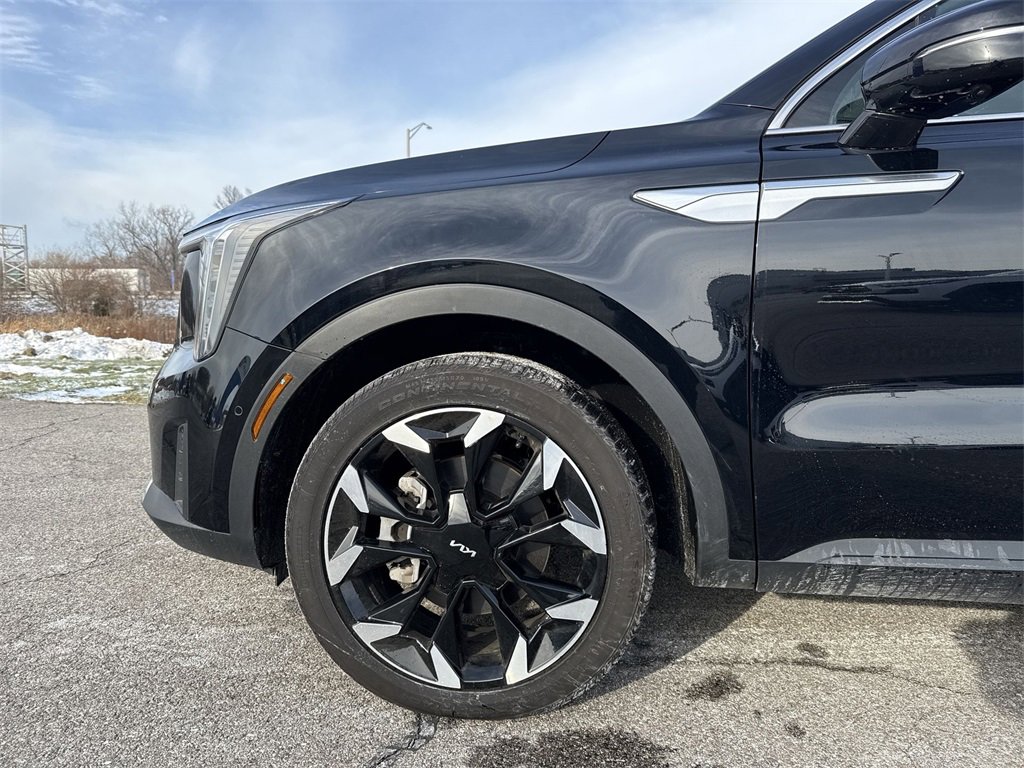 Used 2025 Kia Sorento SX image 19