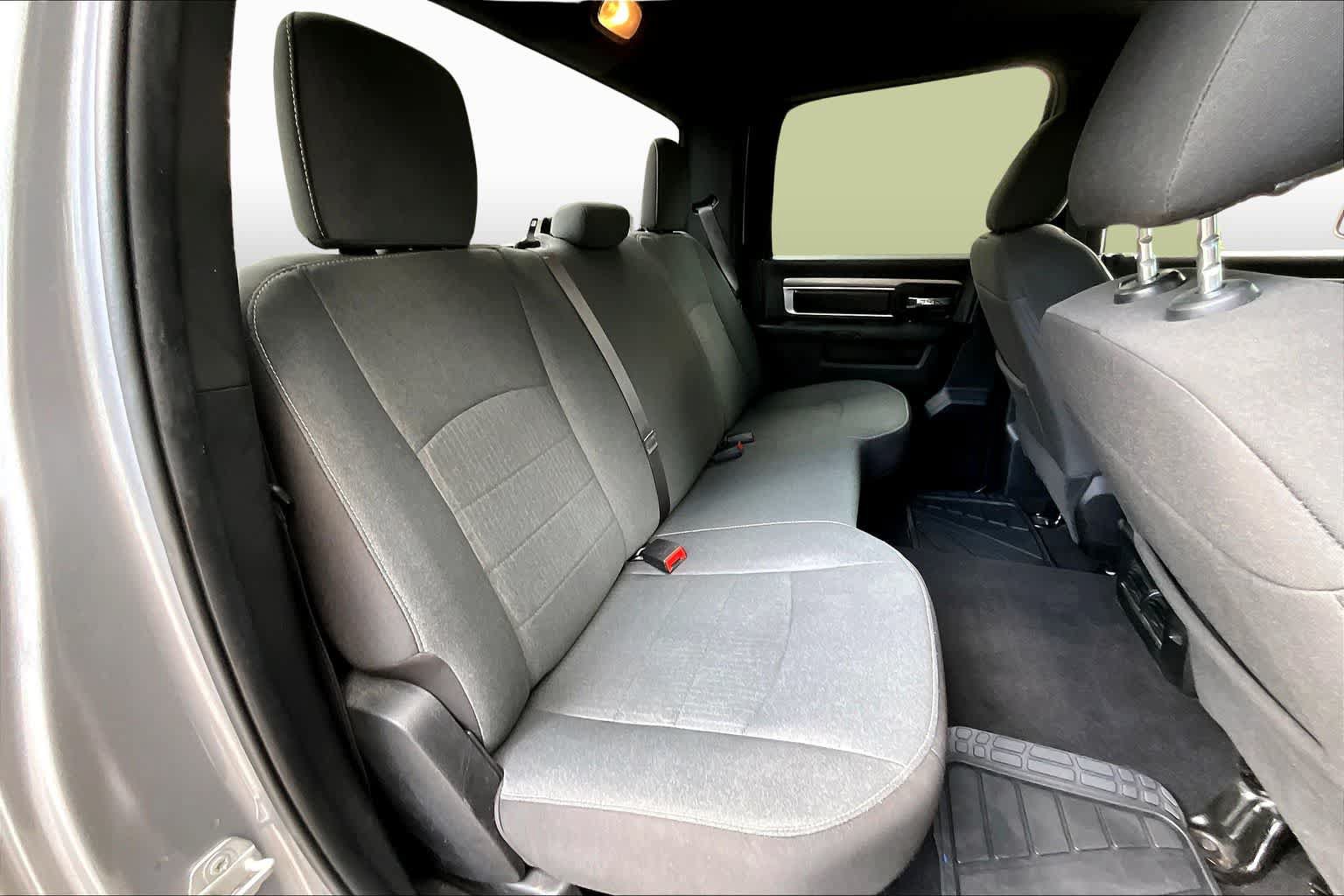 Used 2024 RAM 1500 Warlock RWD image 18