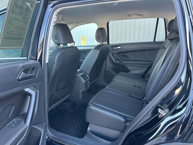 Used 2022 Volkswagen Tiguan SE image 16