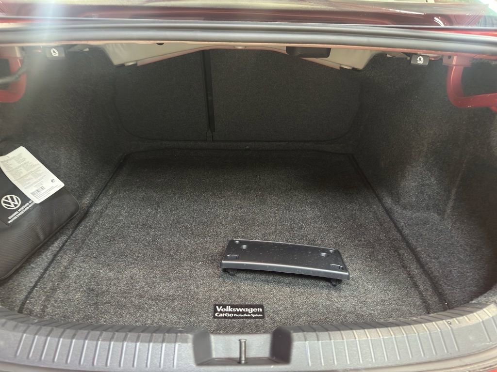 Used 2022 Volkswagen Jetta SE image 18