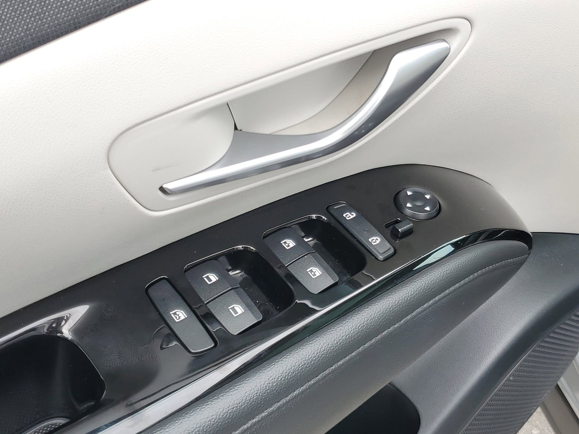 Used 2023 Hyundai Tucson Limited image 18