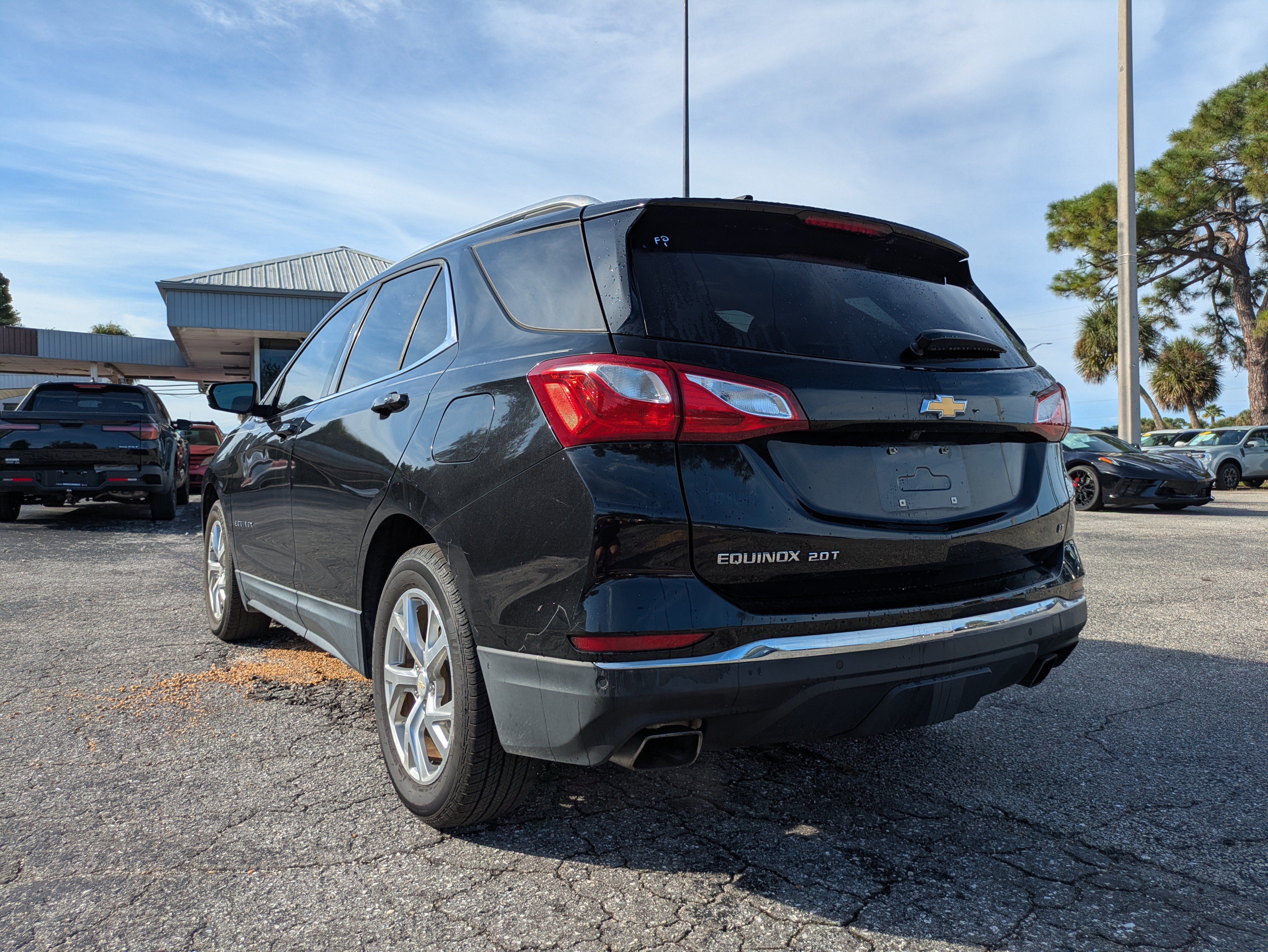 Used 2018 Chevrolet Equinox LT FWD image 6