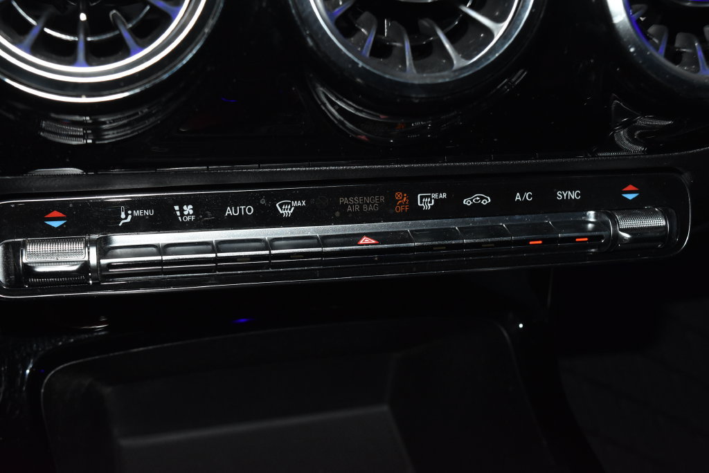 Used 2021 Mercedes-Benz A 220 4MATIC image 14