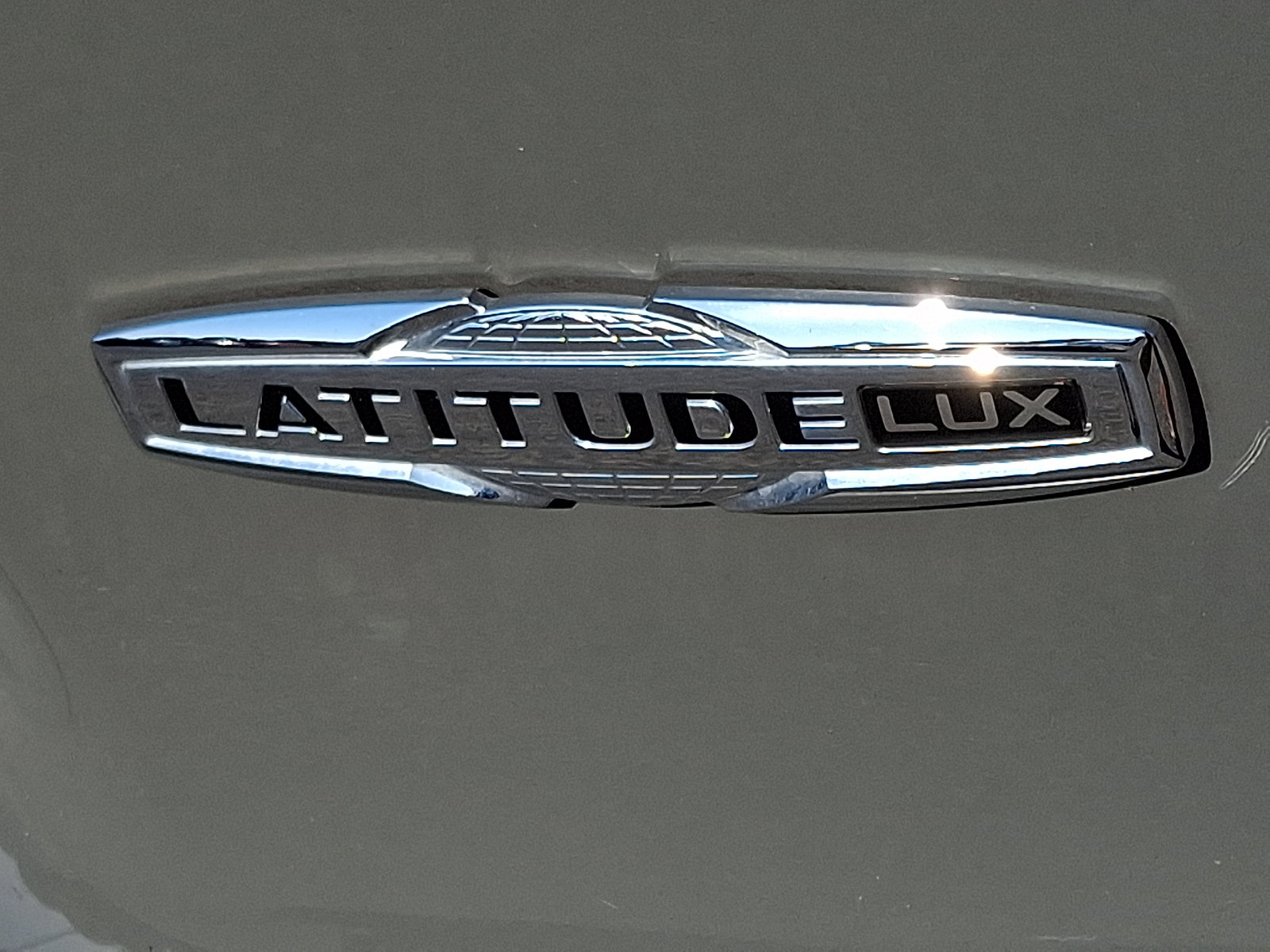 Used 2021 Jeep Cherokee Latitude Lux w/ Comfort/Convenience Group AWD/4WD image 30