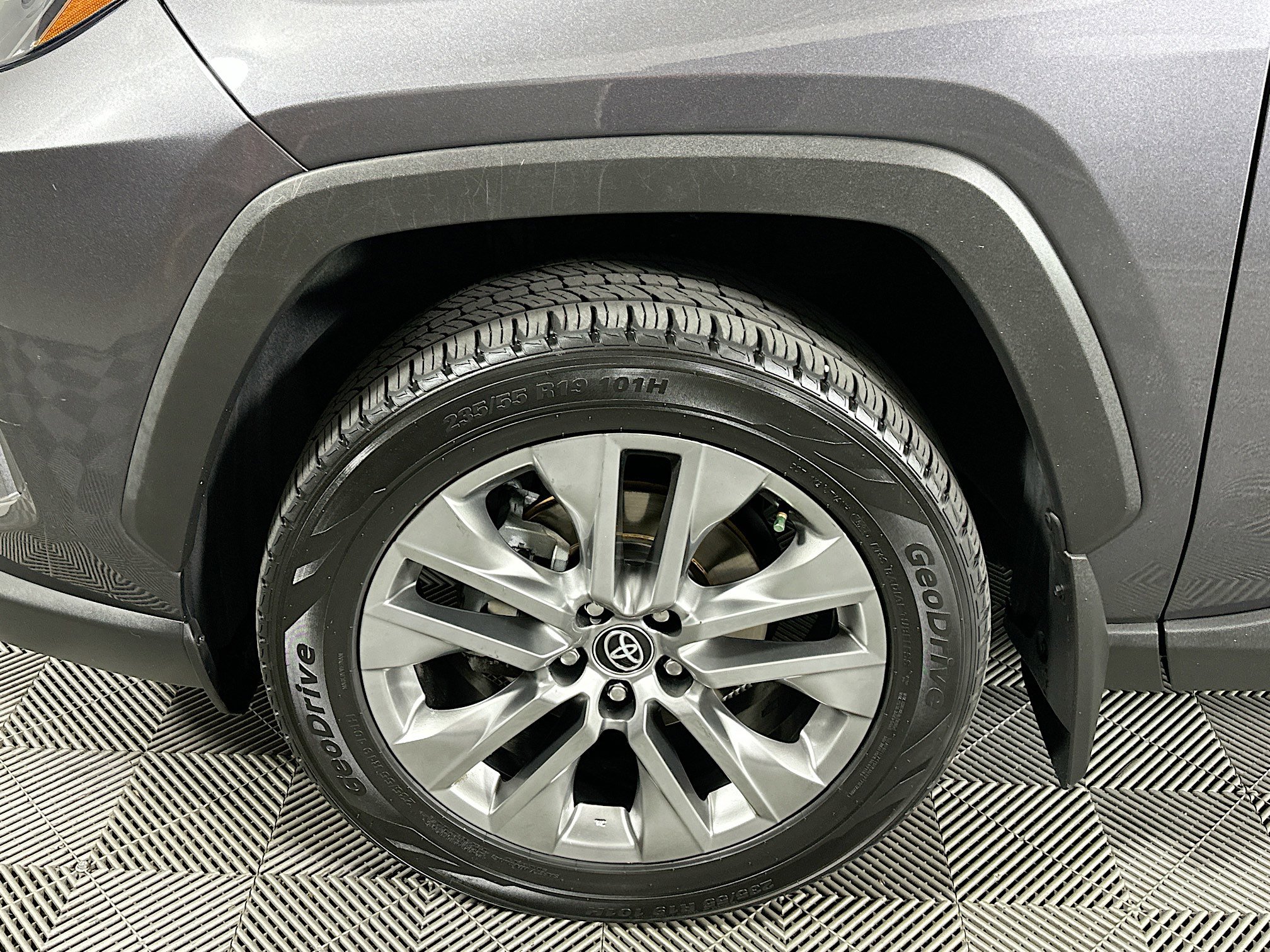 Used 2024 Toyota RAV4 XLE Premium image 11