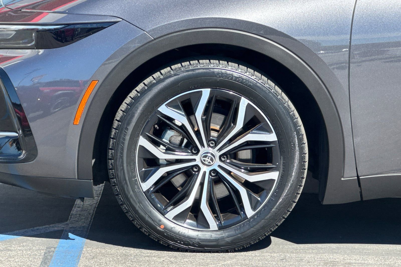 Used 2023 Toyota Crown XLE image 34