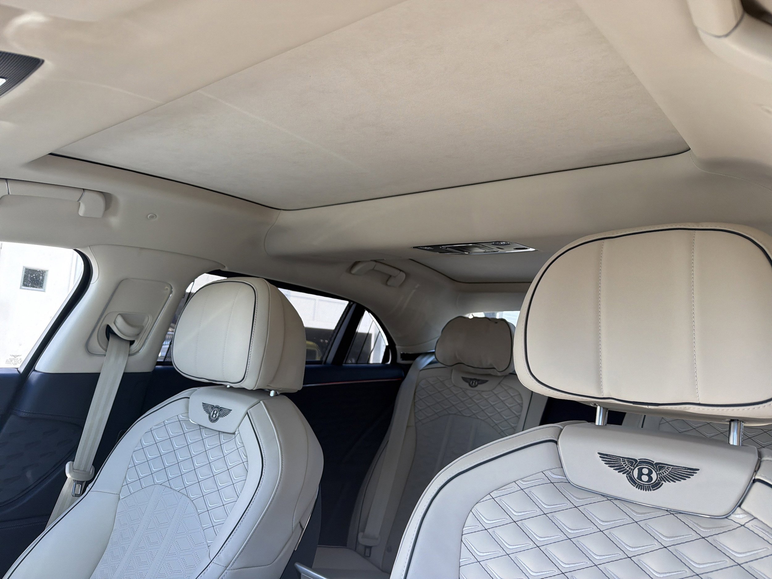 New 2026 Bentley Flying Spur Plug-In Hybrid AWD/4WD image 16