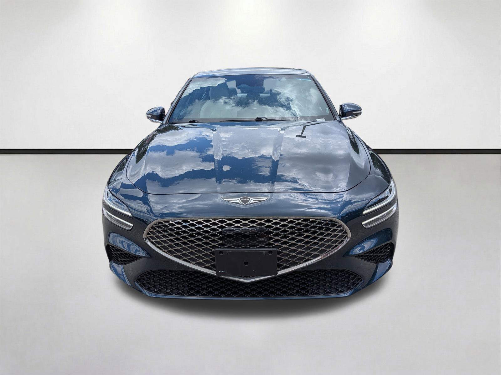 Used 2025 Genesis G70 2.5T RWD image 9