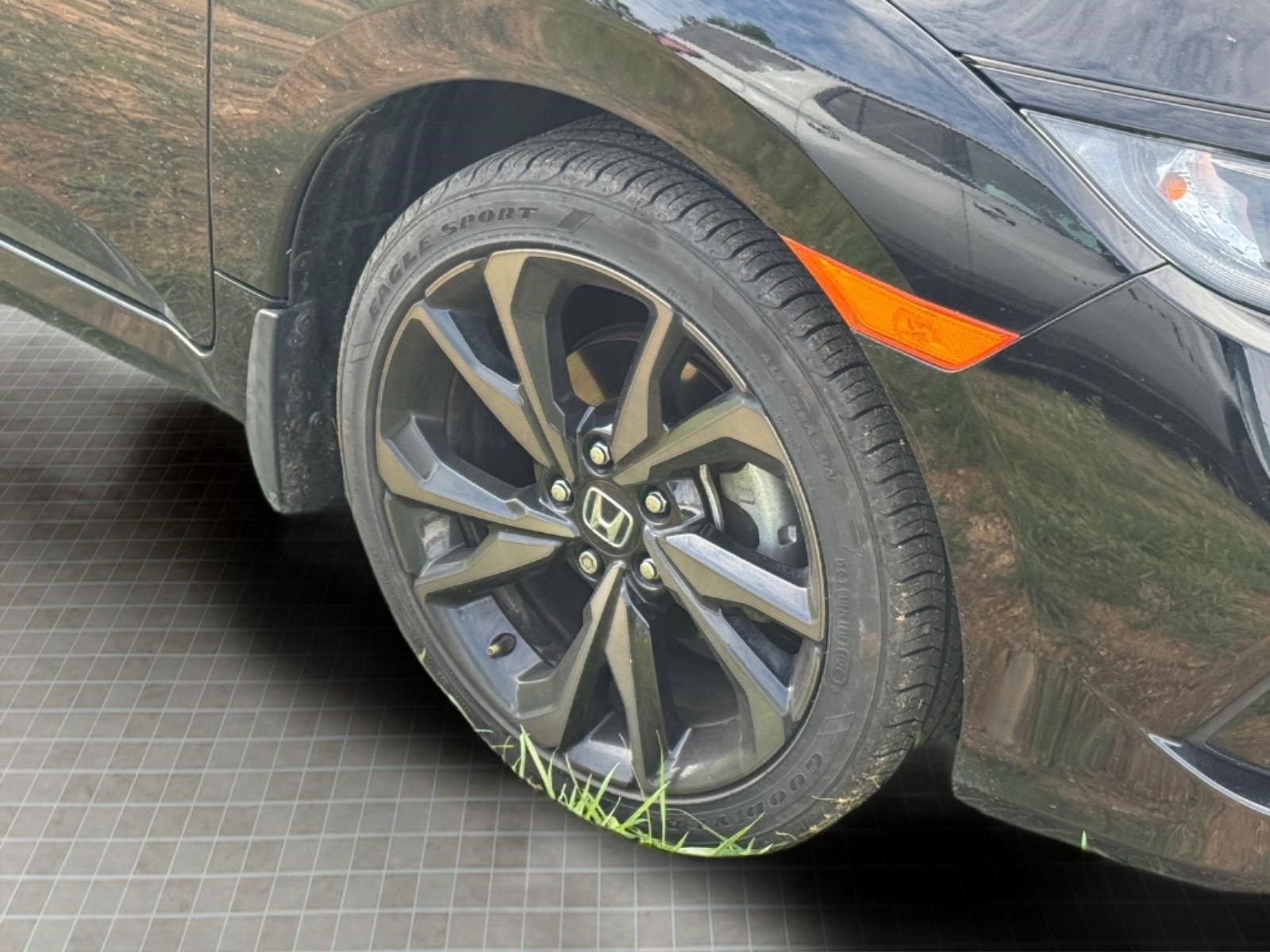 Used 2020 Honda Civic Sport image 11