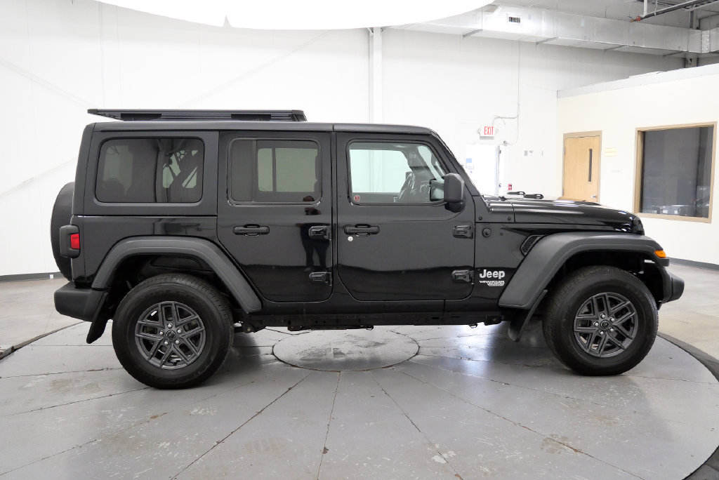Used 2020 Jeep Wrangler Unlimited Sport w/ Technology Group AWD/4WD image 9