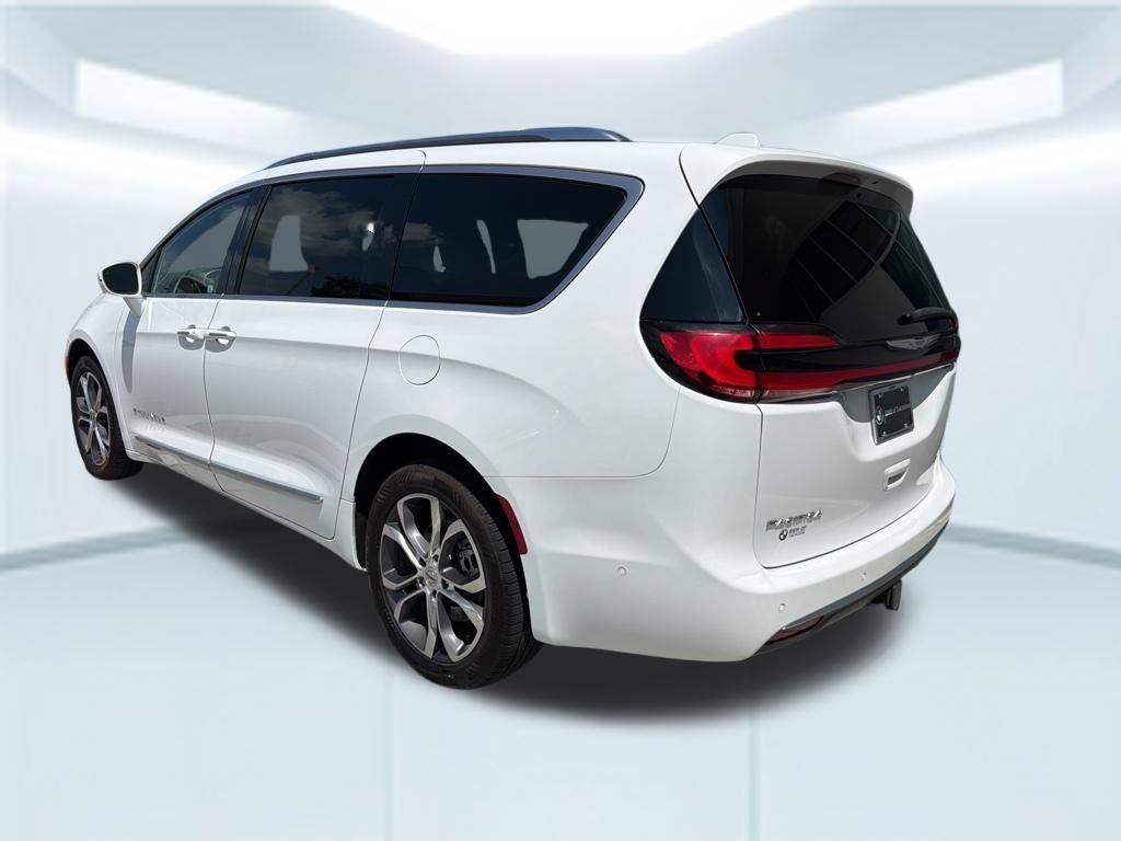 Used 2021 Chrysler Pacifica Pinnacle AWD/4WD image 5