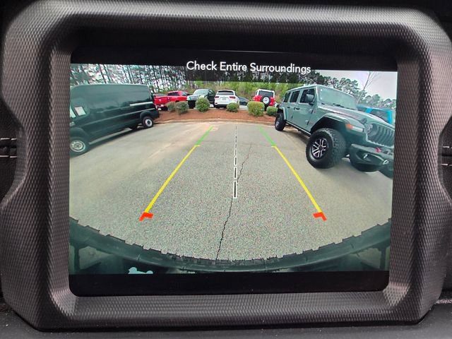 Used 2021 Jeep Wrangler Unlimited Sahara w/ Cold Weather Group image 17